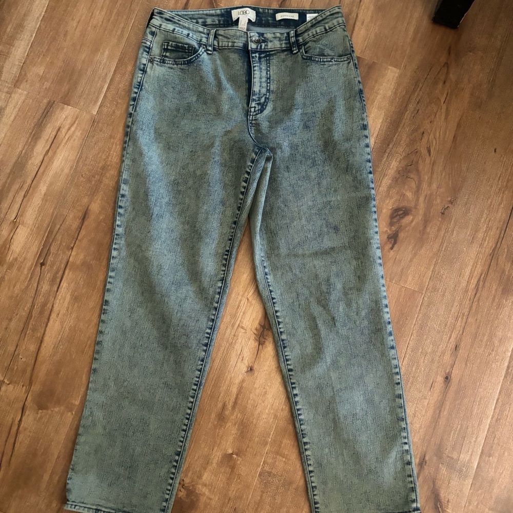 LOGO by Lori Goldstein Women’s Boyfriend Vintage Washed Denim Jeans Sz 8